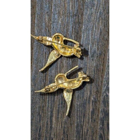 Vintage Hummingbird Brooch Set - Gold Tone & Green Enamel - 1.5 Inches - Picture 6 of 10